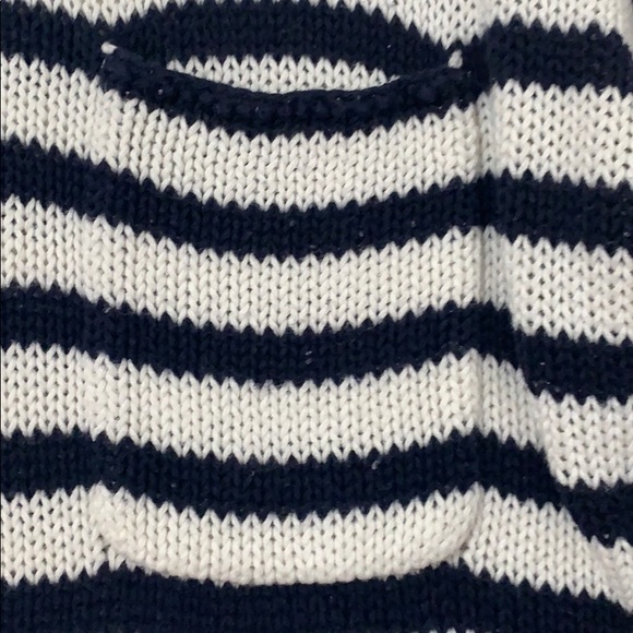American Eagle knit white and navy sweater - Picture 3 of 4